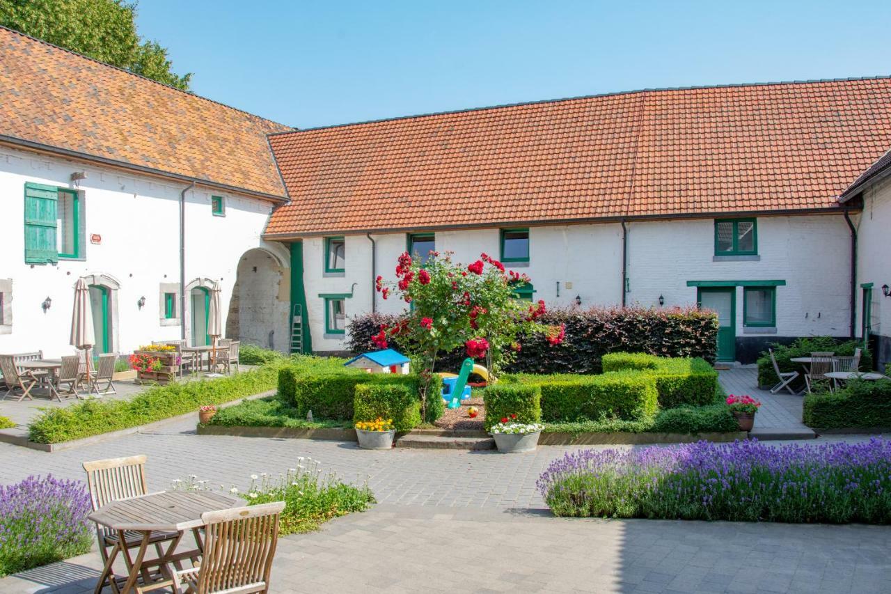 B&B De Oude Winning Riemst Exterior foto